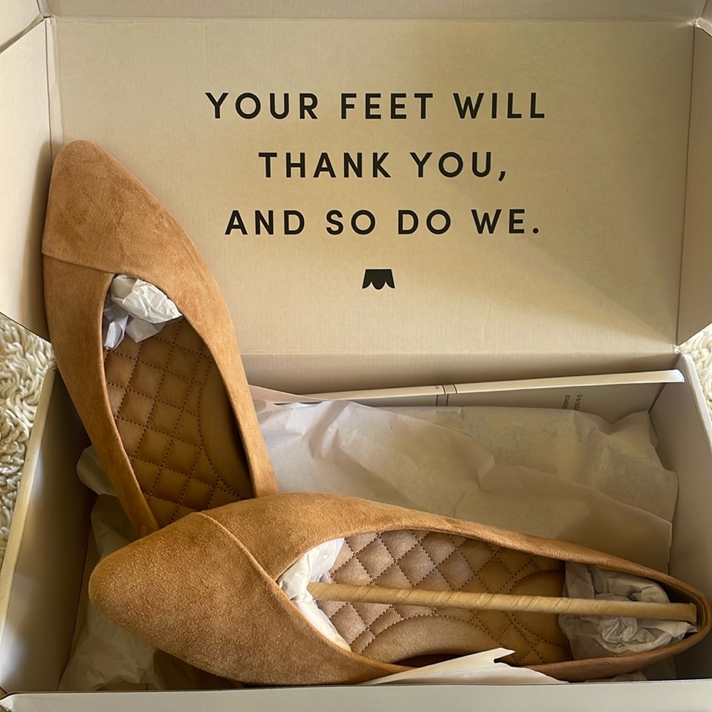 Birdies Goldfinch Flats, Size 8, Tan Suede